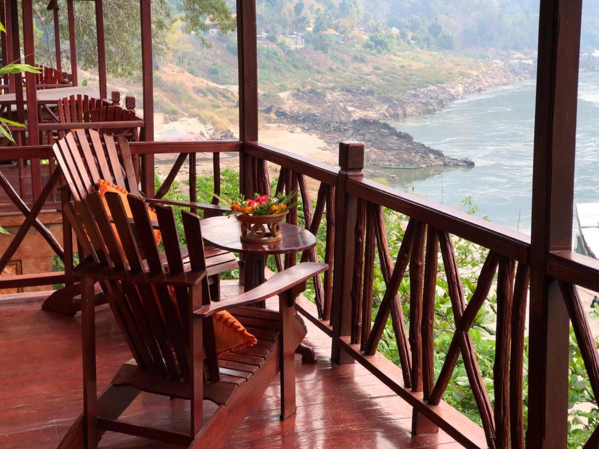 Mekong Riverside Lodge Muang Pakbèng Exterior foto